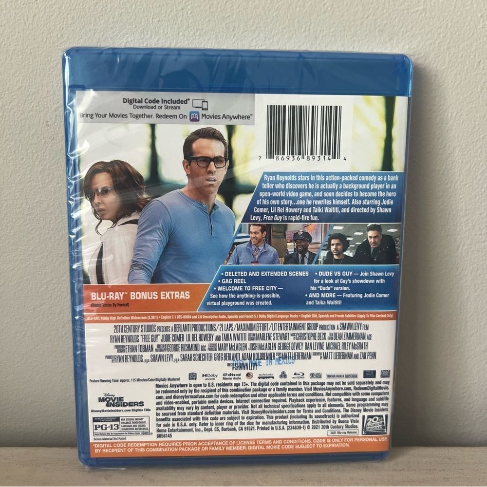 Free Guy Disney Blu-Ray DVD, New - Picture 2 of 2